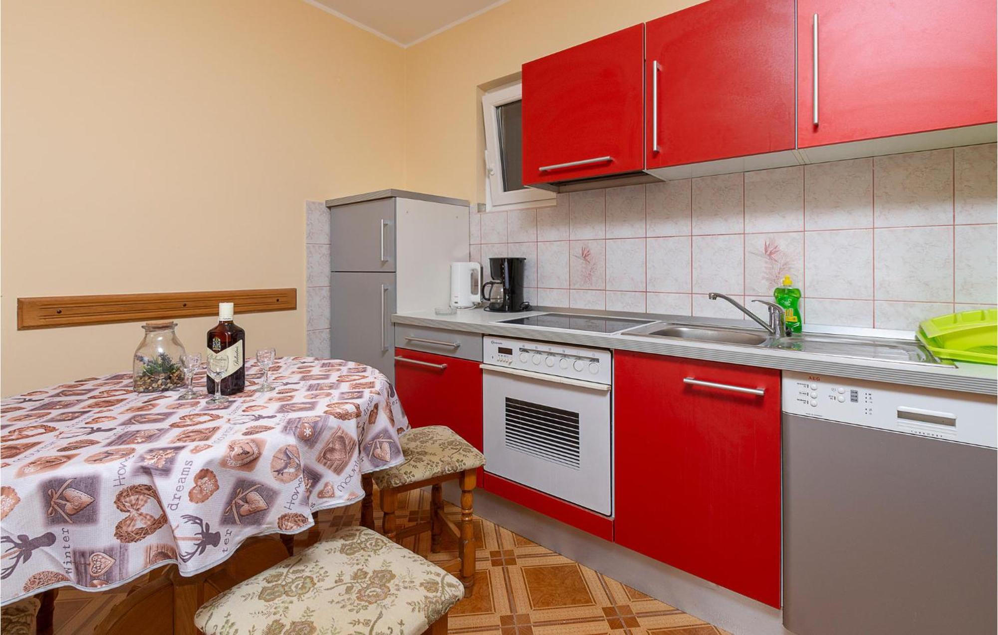 Gorgeous Apartment In Betiga With Wifi Barbariga Ngoại thất bức ảnh